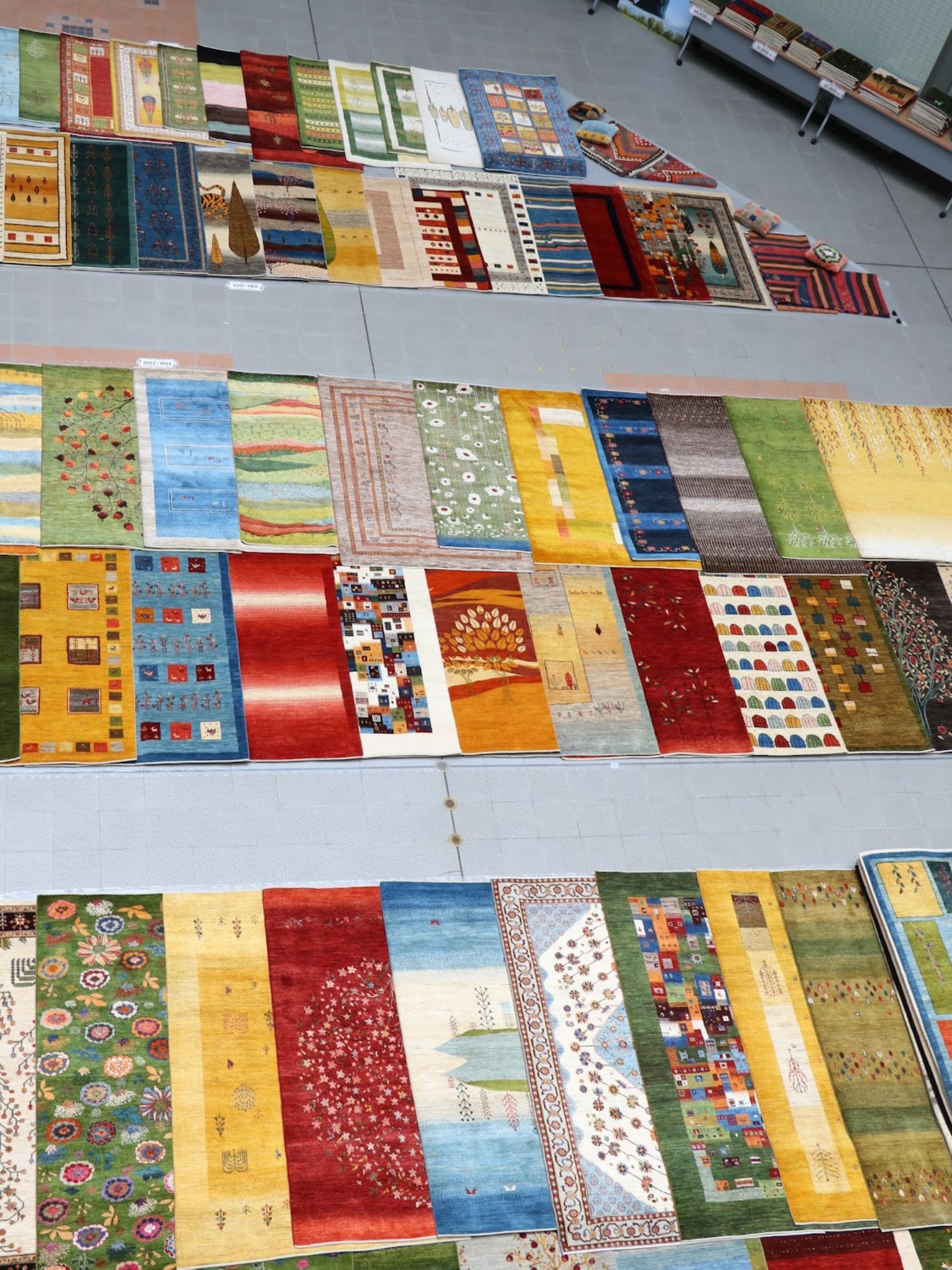 犬山ギャッベ・ペルシャ絨毯販売会