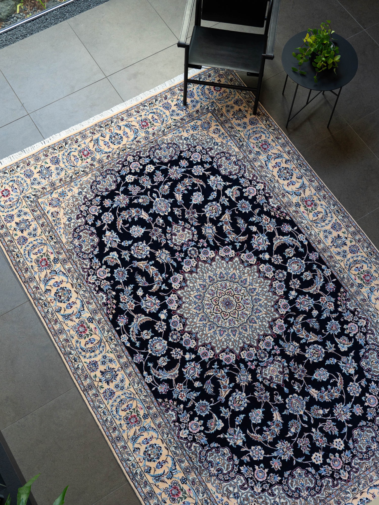 使用事例⑤ ナイン